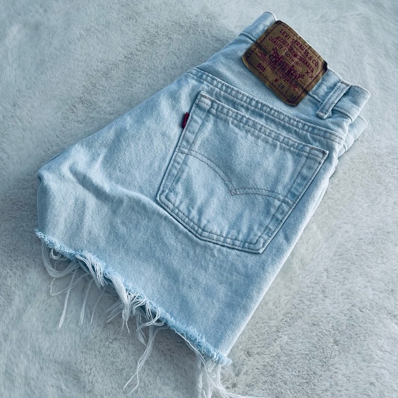 Levi’s Vintage Light Wash Shorts ☀️ Size 26 - Picture 3 of 12